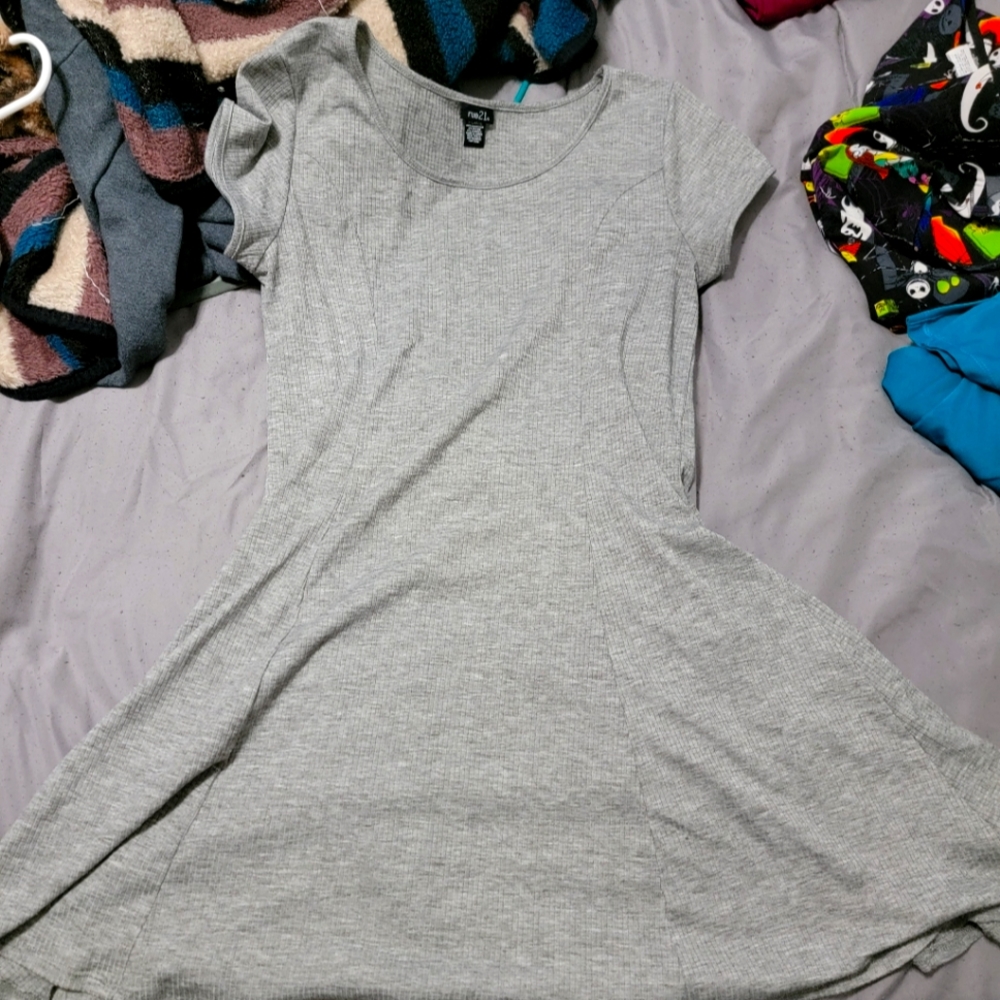 XL, grey, dress
